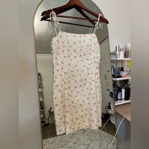 Fitted Flirty Dress Excellent Condition Size 2